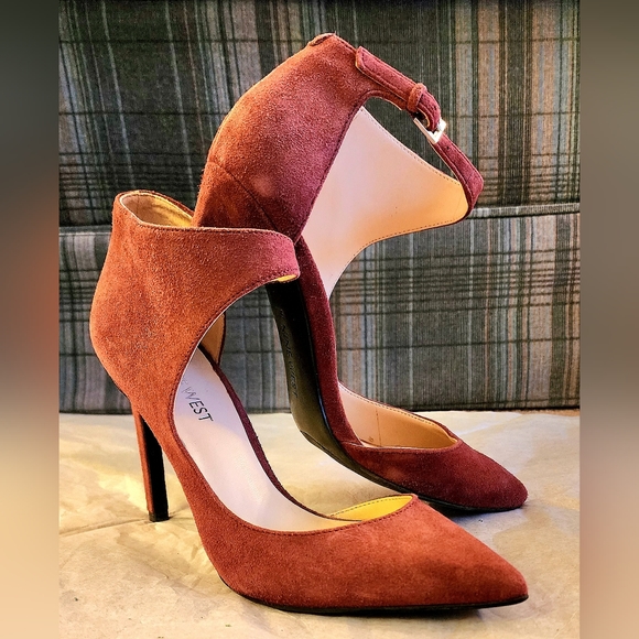 Red Wine 🍷 heels - Picture 2 of 6